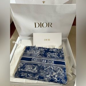 Christian Dior Zipped Pouch brand new never worn with box, dust bag, receipt